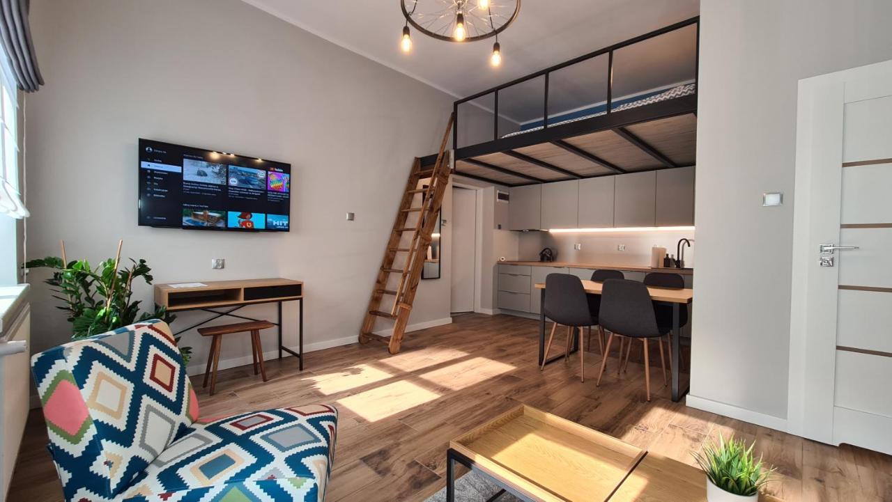 Apartament Parkowy Antresola Gniezno Esterno foto