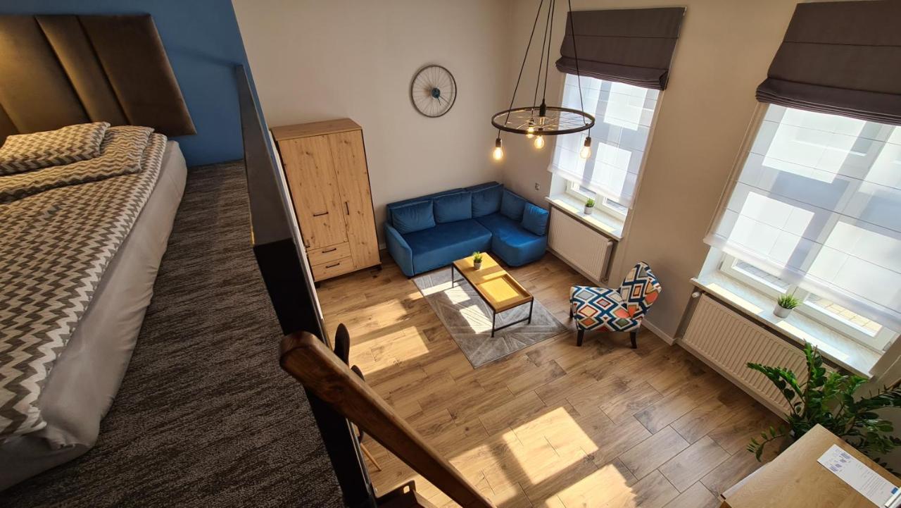 Apartament Parkowy Antresola Gniezno Esterno foto